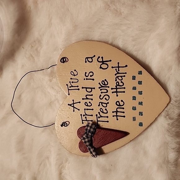 VINTAGE CHRISTMAS DECORATIVE ITEMS BUNDLE - Picture 2 of 10